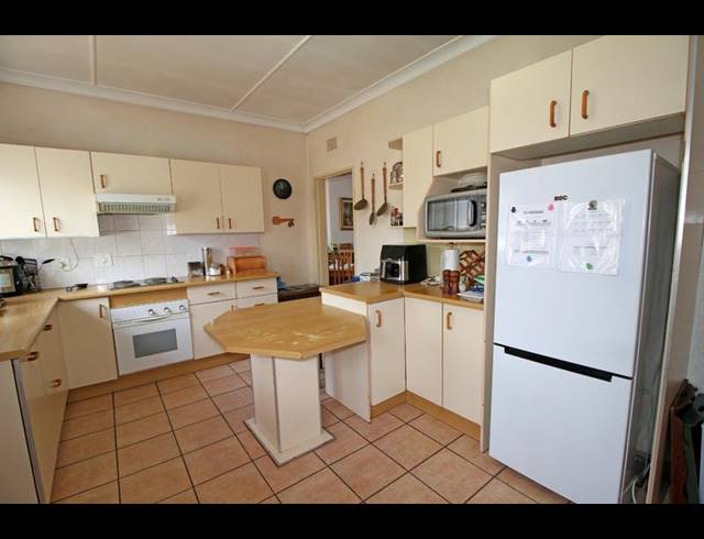 3 BEDROOM HOUSE FOR SALE IN HOMESTEAD